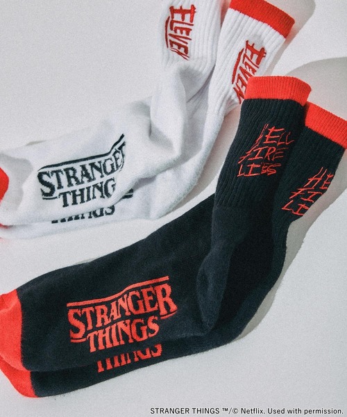 niko and...(ニコアンド)の「【STRANGER THINGS】コラボ刺繍2Pソックス(ソックス/靴下・メンズ・オレンジ/ホワイト・FREE)」の2枚目の写真