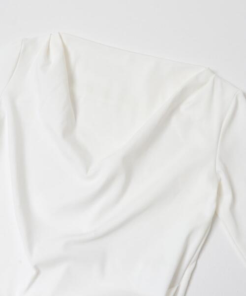 URBAN RESEARCH(アーバンリサーチ)の「2WAYドレープカットソー(Tシャツ/カットソー・レディース・チャコールグレー/オフホワイト・FREE)」の11枚目の写真