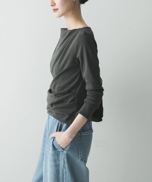URBAN RESEARCH(アーバンリサーチ)の「2WAYドレープカットソー(Tシャツ/カットソー・レディース・チャコールグレー/オフホワイト・FREE)」の13枚目の写真