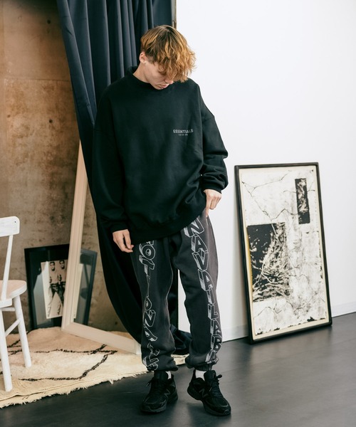 FOG ESSENTIALS(エフオージーエッセンシャルズ)の「FOG ESSENTIALS/エッセンシャルズ FOG 1POINT LOGO MOCK NECK SWEAT モックネックスウェット ブランドロゴ(スウェット・メンズ・ブラック/モスグリーン/クリーム/グレイッシュベージュ・S/M/L/XL)」の15枚目の写真