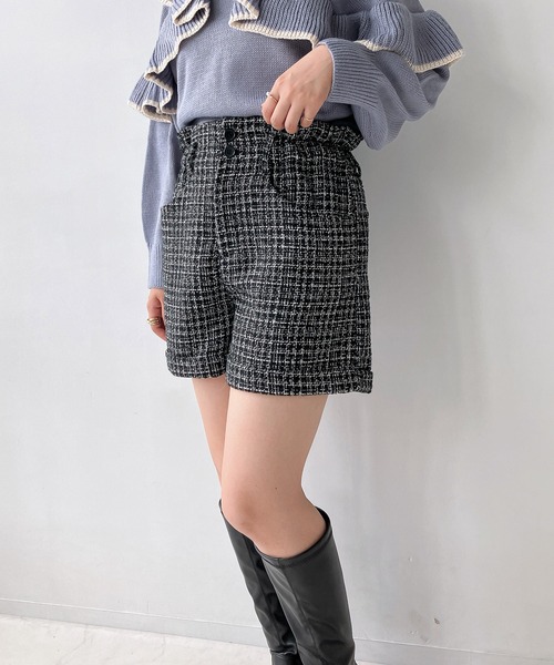 AS KNOW AS plus(アズノゥアズプラス)の「〇ロールアップハイウエストショートパンツ(その他パンツ・レディース・ブラック系その他/ピンク系/ブラック系1/ホワイト系その他/ブラック系/サックスブルー系2/アイボリー系2/ブラック系2/ブルー系2/ベージュ系その他/アイボリー系/サックスブルー系3/ブラック系3/ブルー系3/その他・FREE)」の3枚目の写真