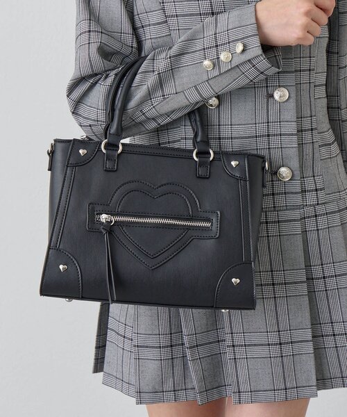 OLIVE des OLIVE(オリーブデオリーブ)の「ハートスタッズバッグ(トートバッグ・レディース・ピンク/ブラック/アイボリー/ベージュ・FREE)」の1枚目の写真