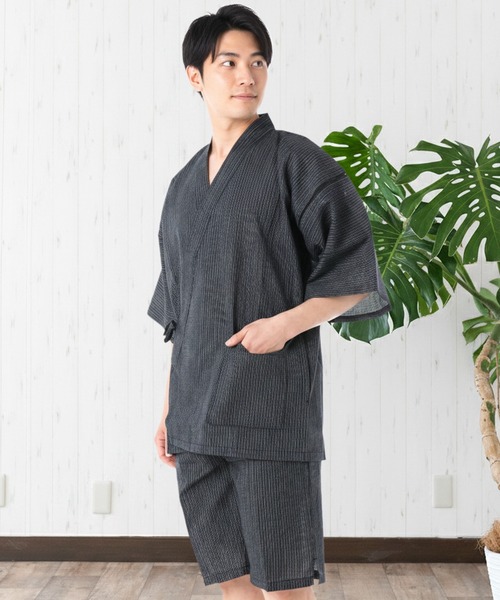 KYOETSU(キョウエツ)の「メンズ しじら 甚平(浴衣・メンズ・ブラック系その他/ブラック系その他2/ブラック系その他3/ブラック系その他4/グレー系その他/グレー系その他2/グレー系その他3/グレー系その他4/ブルー系その他/ブルー系その他2/ブルー系その他3/ブルー系その他4/ブラック系その他5/ブラック系その他6/ブラック系その他7/ブルー系その他5/ブルー系その他6/ブルー系その他7/ネイビー系2/インディゴブルー/ネイビー系3/ネイビー系/ネイビー系4/ネイビー系1・M/L/LL/3L)」の1枚目の写真