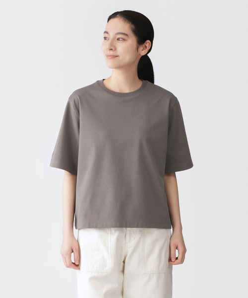 無印良品(ムジルシリョウヒン)の「婦人 涼感UVカットクルーネックワイド半袖Tシャツ(Tシャツ/カットソー・レディース・ホワイト/ライトグレー/ブルー系/ブラック/ライトピンク/スモーキーグリーン系/チャコールグレー/ライトイエロー・S/M/L/XL)」の3枚目の写真