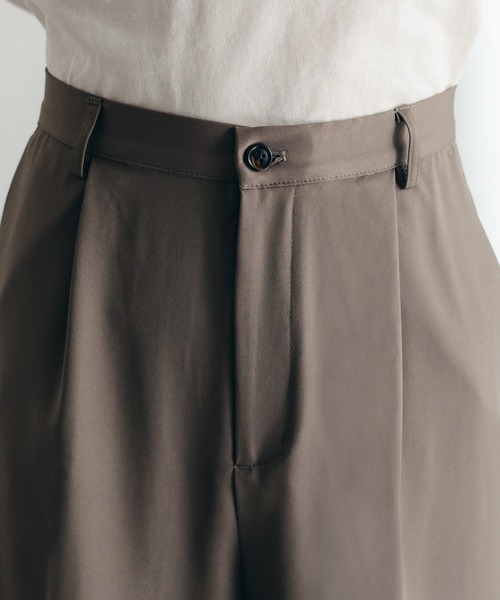 epnok(エプノック)の「1タックワイドパンツ(スラックス・メンズ・ダークブラウン/グレイッシュブルー/ダークベージュ・SMALL/MEDIUM/LARGE)」の18枚目の写真