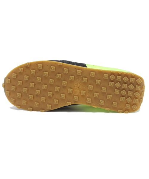 NIKE(ナイキ)の「ウィメンズ ナイキ プリモントリオール レーサー ビンテージ WMS NIKE PRE MONTREAL RCR VNTG 555258-009(スニーカー・レディース・ライトグリーン・23cm/23.5cm/24.5cm/24cm)」の3枚目の写真
