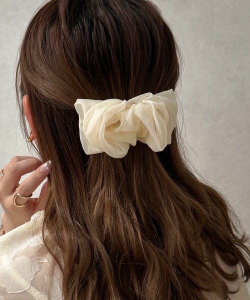 apres jour clair(アプレジュールクレア)の「【apres jour clair×ARIAZ】シアーヘアクリップ(バレッタ/ヘアクリップ・レディース・アイボリー/ダークブラウン/イエロー系その他/グレイッシュベージュ/ブラック/ピンクベージュ・FREE)」の18枚目の写真
