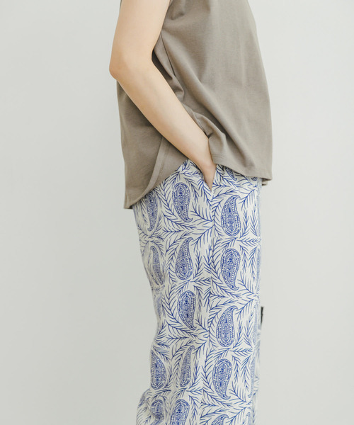 ITEMS URBANRESEARCH(アイテムズ アーバンリサーチ)の「『セットアップ対応』『Sサイズあり』『洗濯可』リネンレーヨンワイドパンツ(その他パンツ・レディース・ライトベージュ/ブラウン系その他/ブラック系その他/その他1/その他2/グリーン・SMALL/MEDIUM)」の7枚目の写真