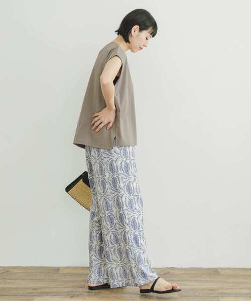 ITEMS URBANRESEARCH(アイテムズ アーバンリサーチ)の「『セットアップ対応』『Sサイズあり』『洗濯可』リネンレーヨンワイドパンツ(その他パンツ・レディース・ライトベージュ/ブラウン系その他/ブラック系その他/その他1/その他2/グリーン・SMALL/MEDIUM)」の10枚目の写真
