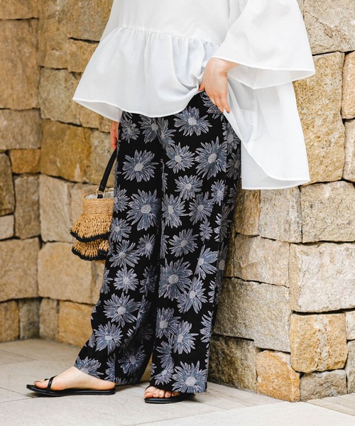 ITEMS URBANRESEARCH(アイテムズ アーバンリサーチ)の「『セットアップ対応』『Sサイズあり』『洗濯可』リネンレーヨンワイドパンツ(その他パンツ・レディース・ライトベージュ/ブラウン系その他/ブラック系その他/その他1/その他2/グリーン・SMALL/MEDIUM)」の21枚目の写真