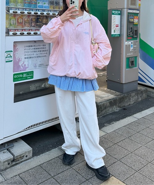PILIT(ピリット)の「ハーフジップ ナイロンプルオーバー(その他トップス・レディース・ベージュ/ピンクベージュ/ブルー/ミント・MEDIUM)」の7枚目の写真