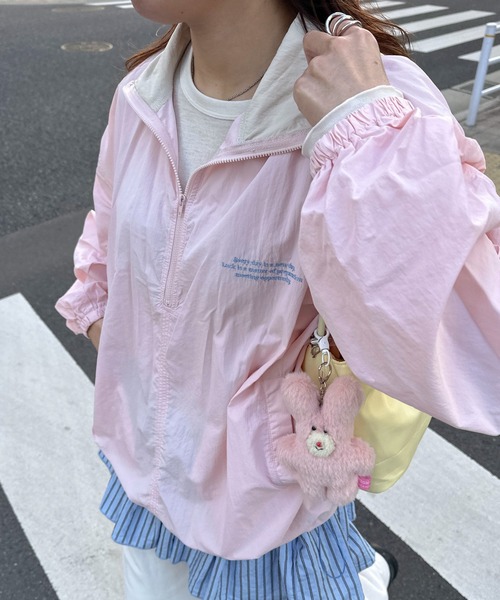 PILIT(ピリット)の「ハーフジップ ナイロンプルオーバー(その他トップス・レディース・ベージュ/ピンクベージュ/ブルー/ミント・MEDIUM)」の17枚目の写真