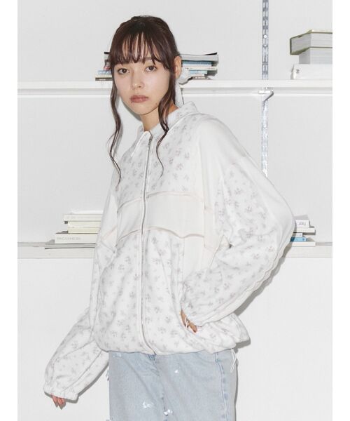 merry jenny(メリージェニー)の「floralコンビトラックジャケット(ジャージ・レディース・ブルー/ピンク・FREE)」の8枚目の写真