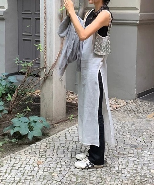 LYEON(リヨン)の「シアーキャミワンピース(ワンピース・レディース・オフホワイト/ブルー・FREE)」の4枚目の写真