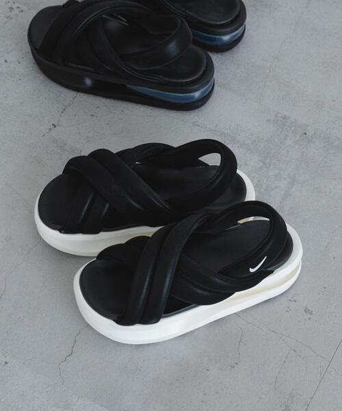 NIKE(ナイキ)の「NIKE エアマックスアイラサンダル(サンダル・レディース・ブラック/ブラック系その他・25/24/23)」の12枚目の写真