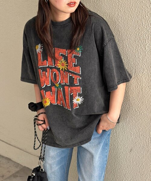 CPCM(シーピーシーエム)の「パウダー加工ヴィンテージライクT(Tシャツ/カットソー・レディース・グレー/ブラック系その他/ブラック系その他3/ブラック/グレー系その他/ブラック系その他2/グレー系その他2/グレー系その他3/ブラック系その他4・MEDIUM/LARGE/X-LARGE)」の5枚目の写真