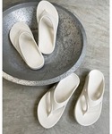 OOFOS(ウーフォス)の「シューズ(サンダル)」