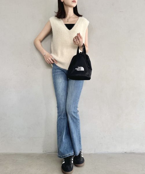 THE NORTH FACE(ザノースフェイス)の「国内未発売 THE NORTH FACE(ザ・ノースフェイス)/巾着 ショルダーバッグ バケットバッグ/WL BUCKET BAG MINI(ショルダーバッグ・レディース・ブラック/アイボリー/ブラック系その他/ダークブラウン・FREE)」の9枚目の写真