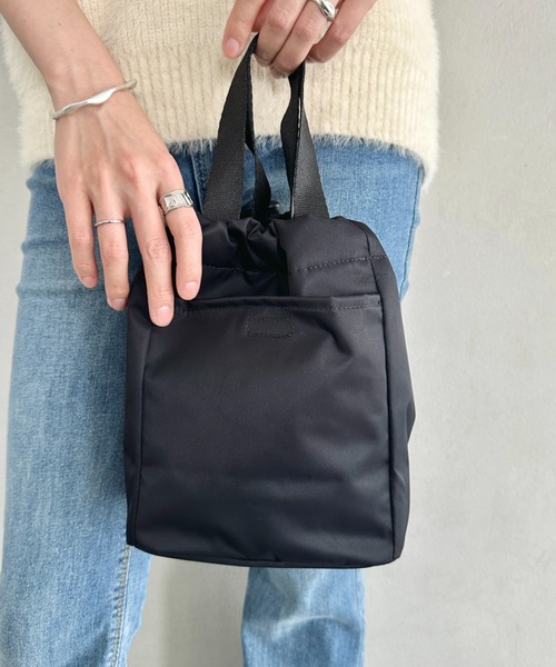 THE NORTH FACE(ザノースフェイス)の「国内未発売 THE NORTH FACE(ザ・ノースフェイス)/巾着 ショルダーバッグ バケットバッグ/WL BUCKET BAG MINI(ショルダーバッグ・レディース・ブラック/アイボリー/ブラック系その他/ダークブラウン・FREE)」の19枚目の写真