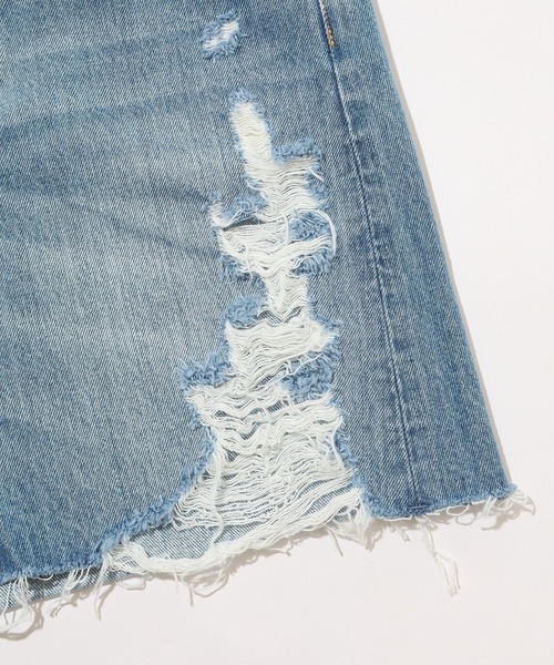 DISTRESSED DENIM SHORTSの9枚目の写真