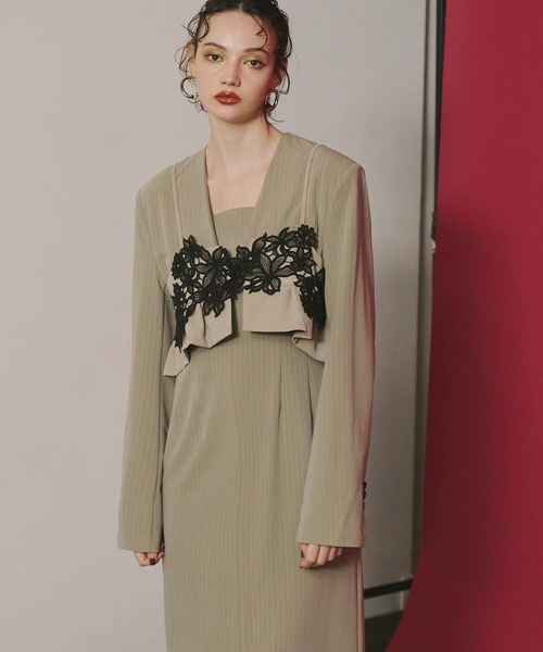ANDRESD(アンドレスド)の「ピンストライプテーラードビスチェドレス / pinstripe tailored bustier dress(ドレス・レディース・ベージュ/ブラック/グレー・M/S/L)」の3枚目の写真