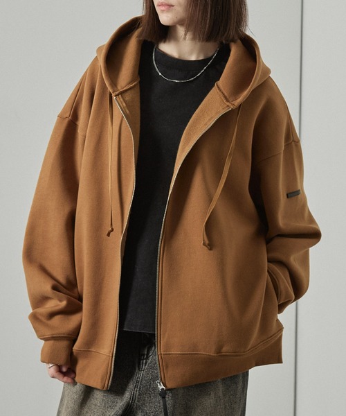 Alfred Alex(アルフレッドアレックス)の「【Alfred Alex】Rubber Logo Zip Hoodie/ラバーロゴ フルジップパーカー(パーカー・メンズ・ブラック/チャコール/ナチュラル/グレー/ライトグレー/パープル系/ブラウン系/ボルドー/グレイッシュブルー/スミクロ/キャメル・M/L/S/XL)」の10枚目の写真