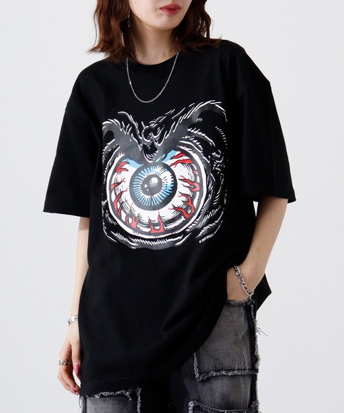 MISHKA(ミシカ)の「MISHKA MISHKA T-SHIRT グラフィックプリント 半袖 Tシャツ(Tシャツ/カットソー・メンズ・サンドベージュ/ダークブラウン/ブラック/ホワイト/ブラック系その他5/ホワイト系その他2/ホワイト系その他3/ホワイト系その他/ブラック系その他2/ブラック系その他4/ブラック系その他/ブラック系その他3/チャコールグレー/ホワイト系その他5/ホワイト系その他4/ライトオリーブ・M/XL/L/2XL)」の8枚目の写真