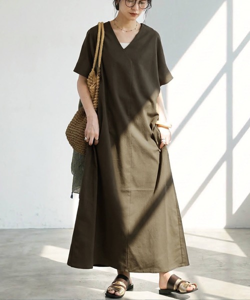 antiqua(アンティカ)の「リネンタッチ フレンチスリーブ ワンピース(ワンピース・レディース・ブラック/ブラウン系その他/チャコールグレー/ナチュラル/レッド・P/R)」の3枚目の写真