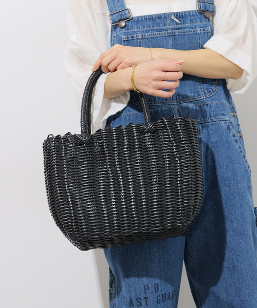 Le Voyage en Panier(ルヴォヤージュアンパニエ)の「【Le voyage en panier/ルヴォヤージュアンパニエ 】PVC Bag:かごバッグ(かごバッグ・レディース・ブラック/ブラウン・FREE)」の2枚目の写真