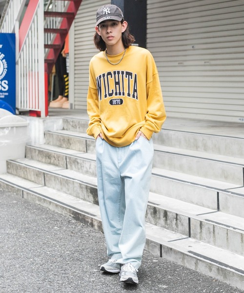 WEGO(ウィゴー)の「WEGO/アクセ付きグラフィックプルオーバー(スウェット・メンズ・マスタード/グレー系その他/ブラック/ホワイト・LARGE/MEDIUM)」の8枚目の写真