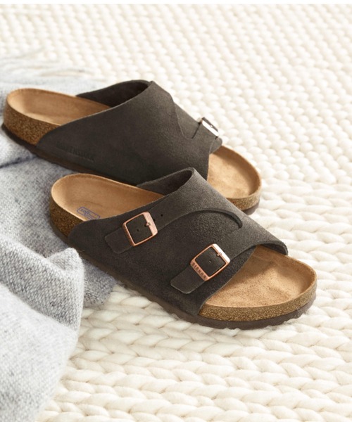 BIRKENSTOCK(ビルケンシュトック)の「Zurich Suede Soft Footbed 【レギュラー幅】 ユニセックス(サンダル・メンズ・ベージュ/モカ/ブラック/キャメル・42/40/41/43/39/44)」の3枚目の写真