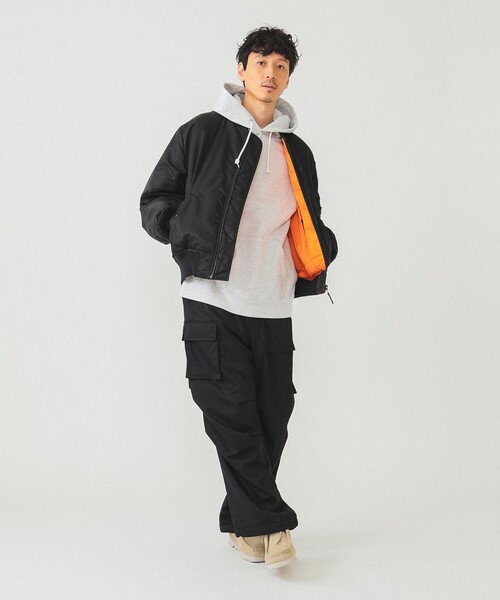 BEAMS(ビームス)の「リラックスフィット THERMOLITE(R) MA-1 (撥水)(MA-1・メンズ・ブラック/オリーブ/ライトグレー/ネイビー/ブラウン・SMALL/MEDIUM/LARGE/X-LARGE)」の19枚目の写真