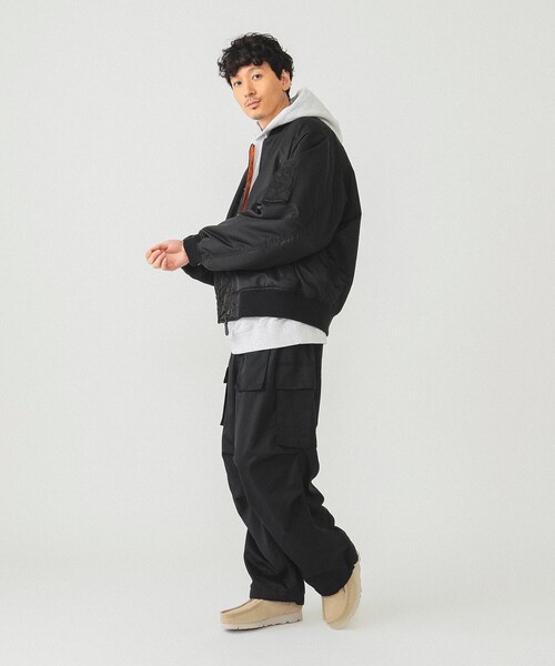 BEAMS(ビームス)の「リラックスフィット THERMOLITE(R) MA-1 (撥水)(MA-1・メンズ・ブラック/オリーブ/ライトグレー/ネイビー/ブラウン・SMALL/MEDIUM/LARGE/X-LARGE)」の20枚目の写真