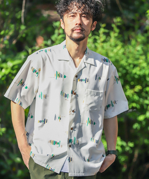 URBAN RESEARCH Sonny Label(アーバンリサーチサニーレーベル)の「『吸水速乾』セオαグラフィック半袖シャツ(シャツ/ブラウス・メンズ・ネイビー/オフホワイト/ブラック・MEDIUM/LARGE)」の7枚目の写真