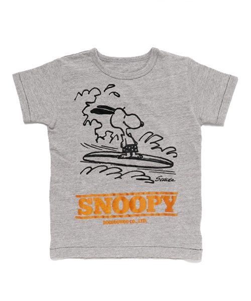 BOOFOOWOO(ブーフーウー)の「波乗りスヌーピー半袖Tee(Tシャツ/カットソー・キッズ・グレー/ナチュラル/ネイビー・150/140)」の1枚目の写真