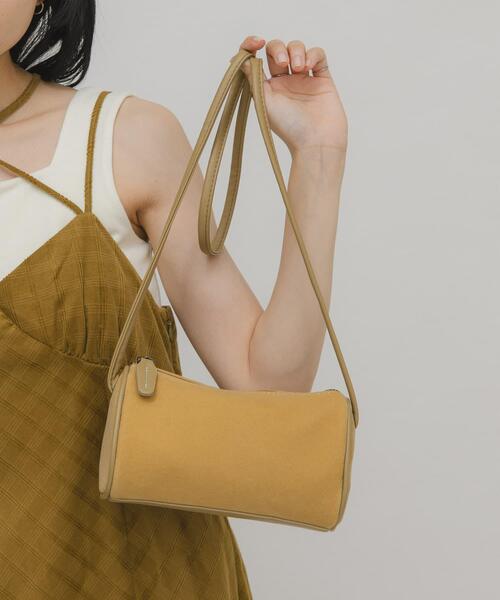 KBF(ケイビーエフ)の「ステッチデザインベロアミニBAG(ショルダーバッグ・レディース・ベージュ/ブラウン/ブラック・ONE)」の1枚目の写真