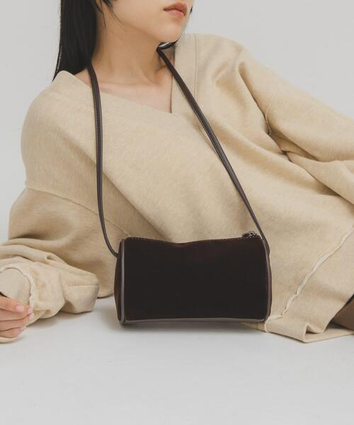 KBF(ケイビーエフ)の「ステッチデザインベロアミニBAG(ショルダーバッグ・レディース・ベージュ/ブラウン/ブラック・ONE)」の19枚目の写真