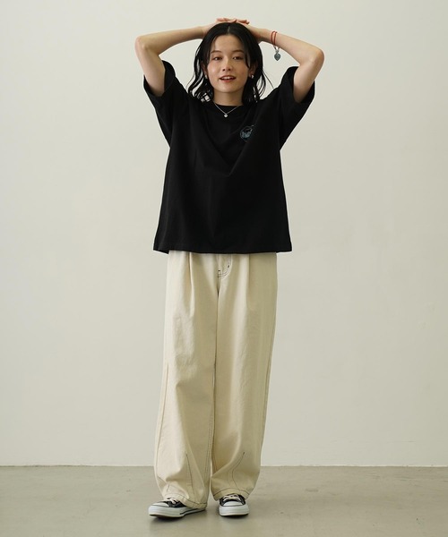 MILKFED.(ミルクフェド)の「TUCK DENIM PANTS(デニムパンツ・レディース・ライトブルー/ライトインディゴブルー/オフホワイト・M/S)」の22枚目の写真