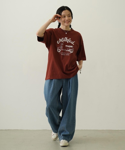 MILKFED.(ミルクフェド)の「TUCK DENIM PANTS(デニムパンツ・レディース・ライトブルー/ライトインディゴブルー/オフホワイト・M/S)」の14枚目の写真