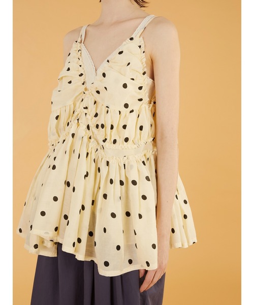 crinkle crinkle crinkle(クリンクルクリンクルクリンクル)の「【crinkle crinkle crinkle】frill gather volume camisole/フリルギャザーボリュームキャミソール(キャミソール・レディース・ベージュ/ブラック・FREE)」の5枚目の写真