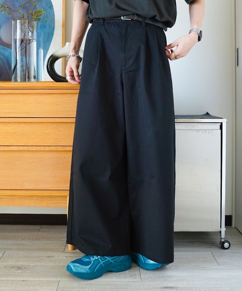 ZOZOMARKET(ゾゾマーケット)の「ZOZOMARKET by idaka - ツータックウルトラワイドチノ(チノパンツ・メンズ・ブラック・マルチサイズ)」の2枚目の写真