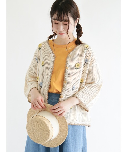Samansa Mos2(サマンサ モスモス)の「かぎ針花刺繍カーディガン(カーディガン/ボレロ・レディース・ブラック/ベージュ/キナリ・フリ-)」の2枚目の写真