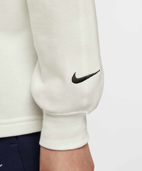 NIKE(ナイキ)の「ナイキ スポーツウェア ウィメンズ オーバーサイズド クルーネック フレンチテリー スウェットシャツ / Nike Sportswear Women's Oversized Crew-Neck French Terry Sweatshirt HF9492-133 Sail(スウェット・レディース・クリーム・XS/XL/S/M/L/2XL)」の6枚目の写真