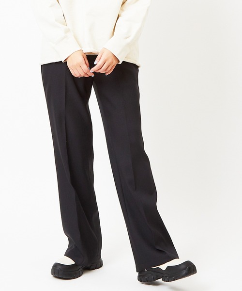 THE SHINZONE(ザ シンゾーン)の「CENTER PRESS PANTS(スラックス・レディース・グレー/ブラック/ホワイト/カーキ・38/36/32/0/34/TALL)」の1枚目の写真