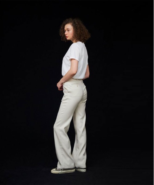THE SHINZONE(ザ シンゾーン)の「CENTER PRESS PANTS(スラックス・レディース・グレー/ブラック/ホワイト/カーキ・38/36/32/0/34/TALL)」の19枚目の写真
