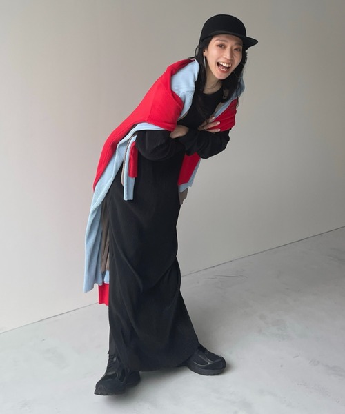 wee9s(ウィークス)の「【セルフカット可能】daily daily super stretch crew neck pleats one piece / デイリーデイリースーパーストレッチクルーネックプリーツワンピース(ワンピース・レディース・アッシュグレー/スカイブルー/ブラック/レッド/ネイビー/ボルドー/アイボリー/ダークグリーン/ブルー/ライトブルー・FREE/LONG)」の2枚目の写真