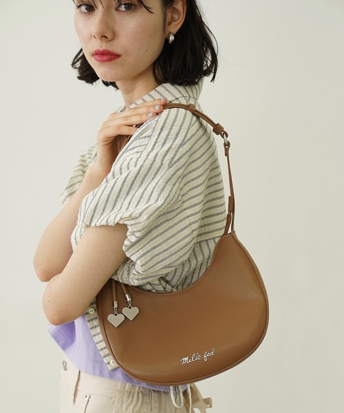 MILKFED.(ミルクフェド)の「HEART CHARM ONE HANDLE BAG(ハンドバッグ・レディース・ブラウン/オフホワイト/ブラック・ONE SIZE)」の1枚目の写真