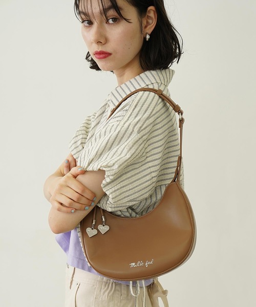 MILKFED.(ミルクフェド)の「HEART CHARM ONE HANDLE BAG(ハンドバッグ・レディース・ブラウン/オフホワイト/ブラック・ONE SIZE)」の10枚目の写真