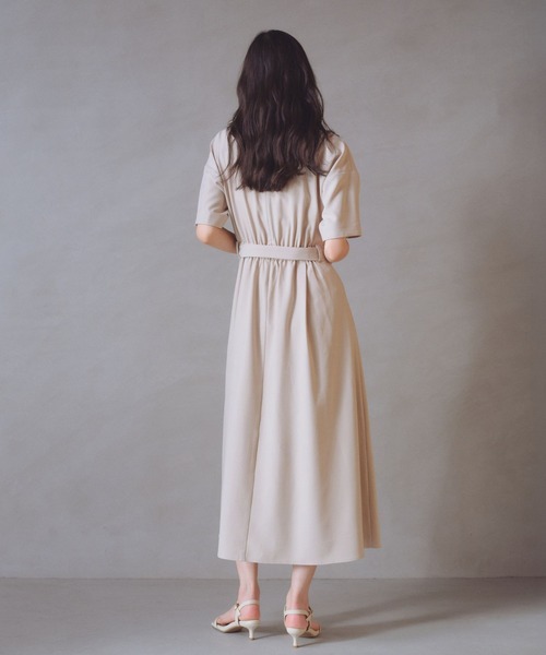 Andemiu(アンデミュウ)の「スキッパーシャツワンピース685204(ワンピース・レディース・ネイビー/ライトベージュ/ライトカーキ・FREE)」の8枚目の写真