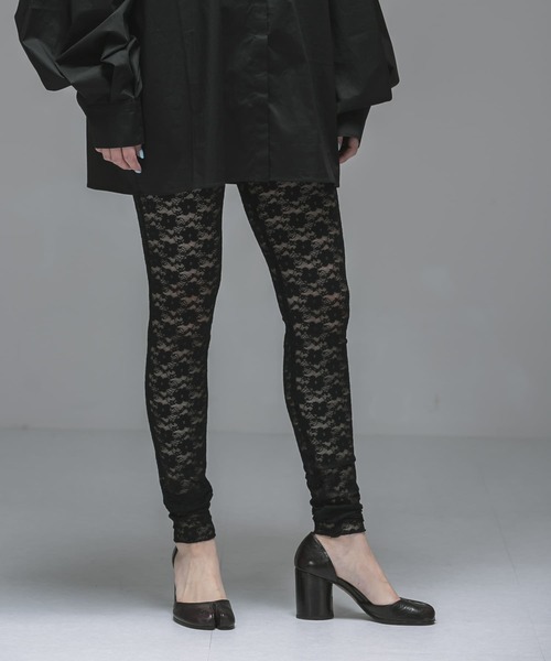 URBAN RESEARCH(アーバンリサーチ)の「ambiguous Lace Long Leggings(レギンス/スパッツ・レディース・ブラック/ホワイト・FREE)」の1枚目の写真